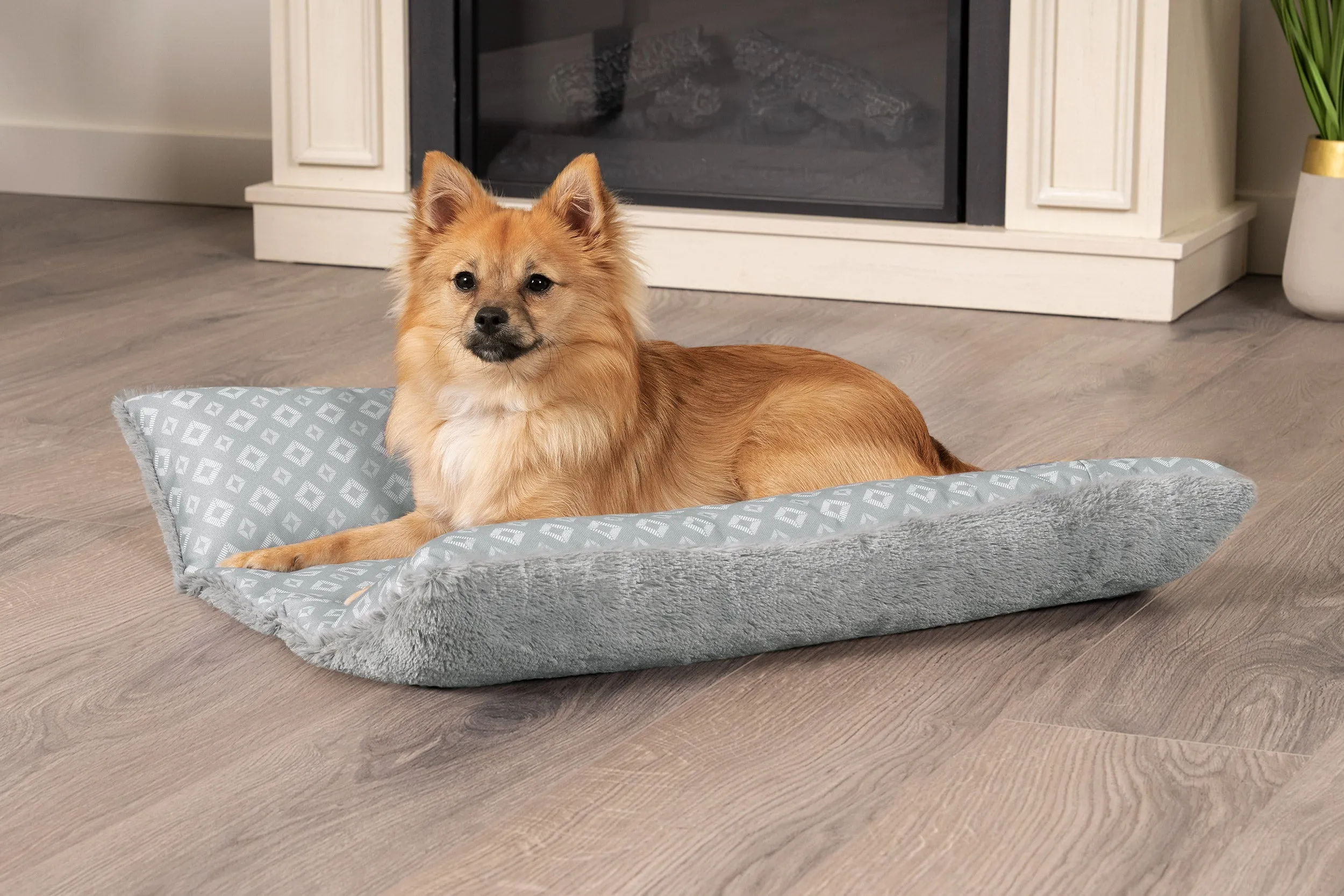 Plush Fur and Diamond Print Cuddle Loaf Bed